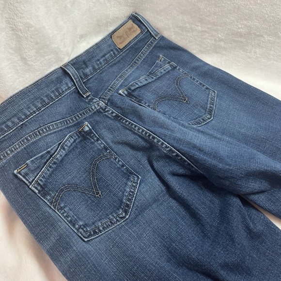 Womens Levi Size 8 denim capri 17” inseam - Picture 10 of 12